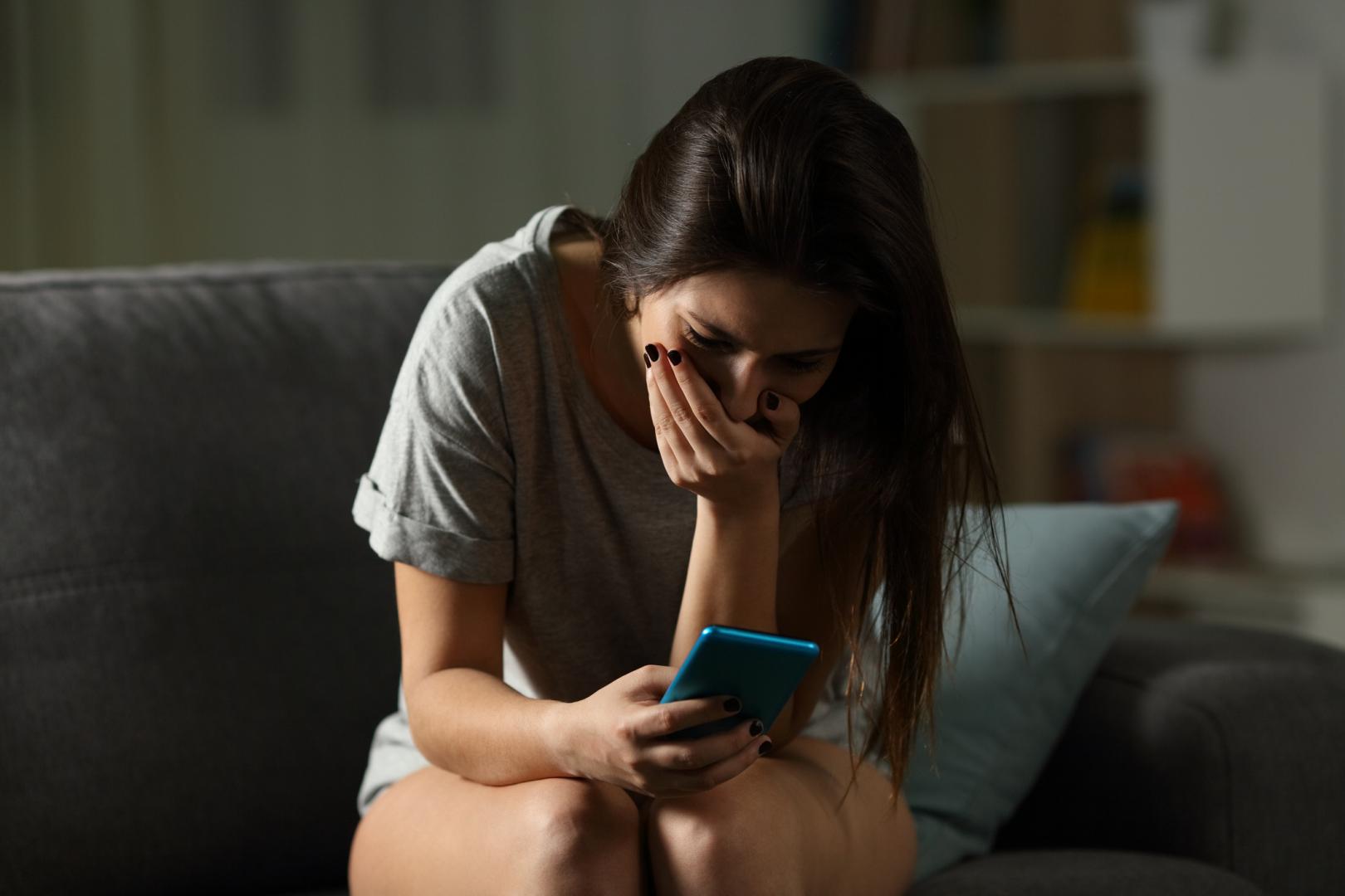  Online zaklatás: mit tehetünk ellene?